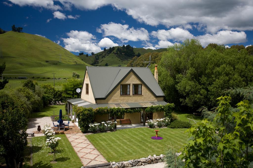 The Last Straw Cottage Nelson Brightwater Quarto foto